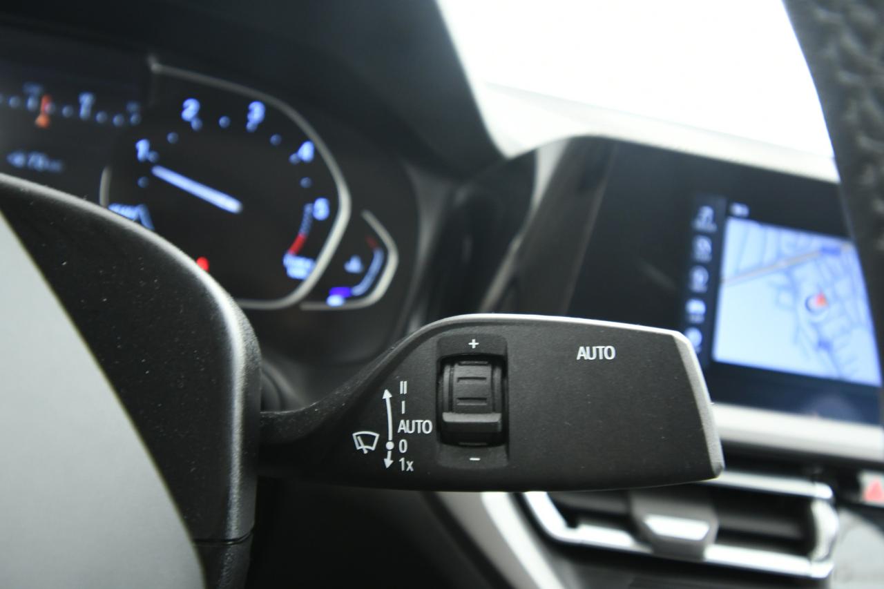 BMW 320d mhev 48V xdrive Business Advantage auto APP CONNECT+LED