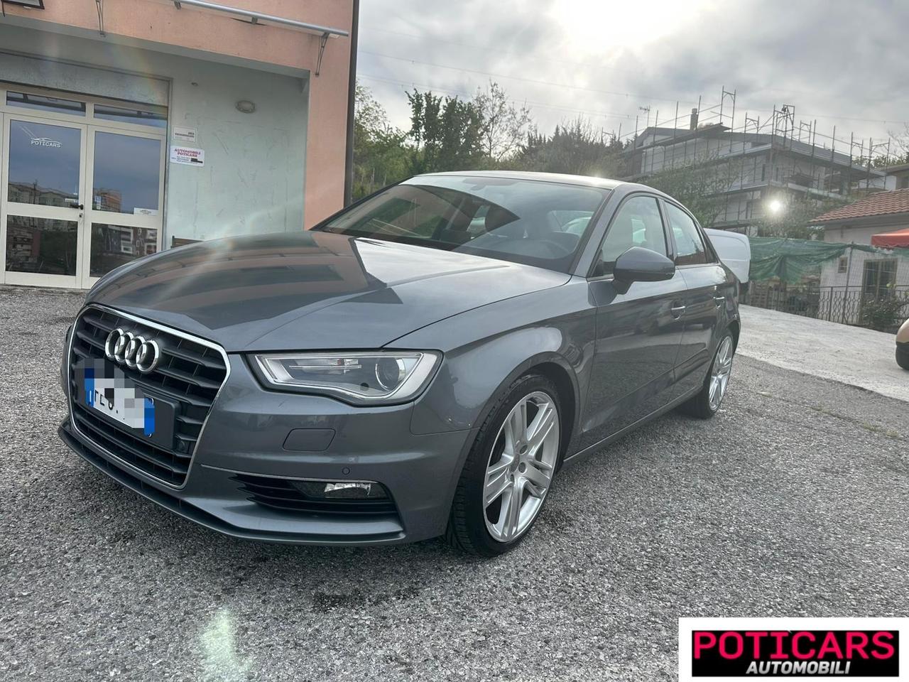 Audi A3 Sedan 1.6 TDI clean diesel S tronic Attraction