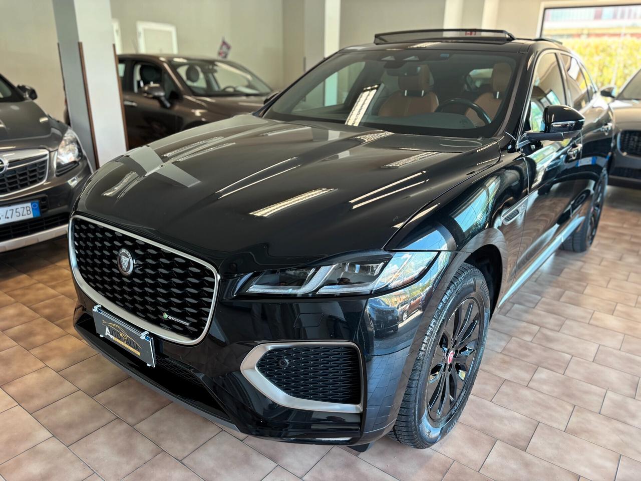 Jaguar F-Pace 2.0d i4 R-Dynamic Black awd 204cv*SERVICE