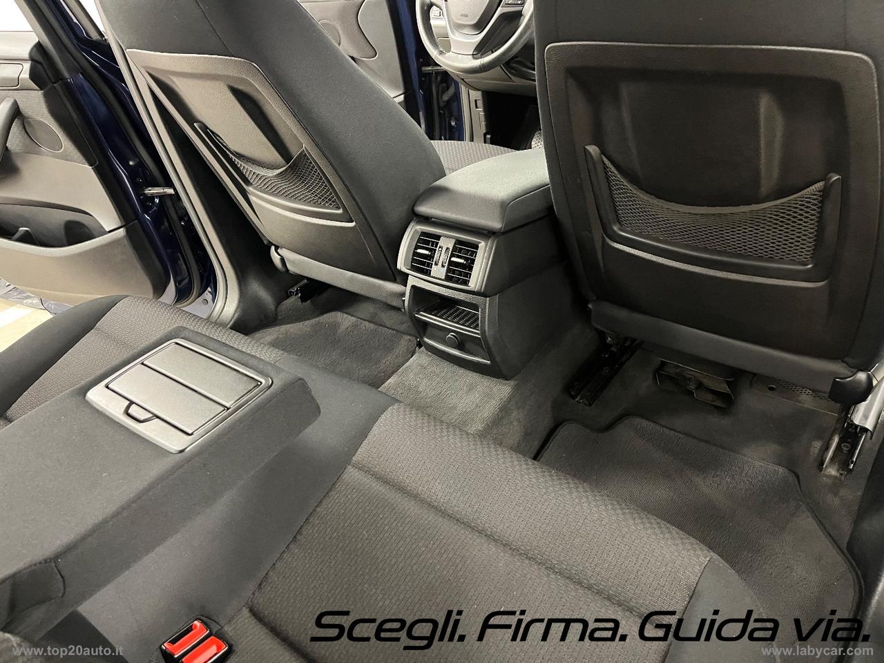 BMW X3 XDrive 20D | MANUALE
