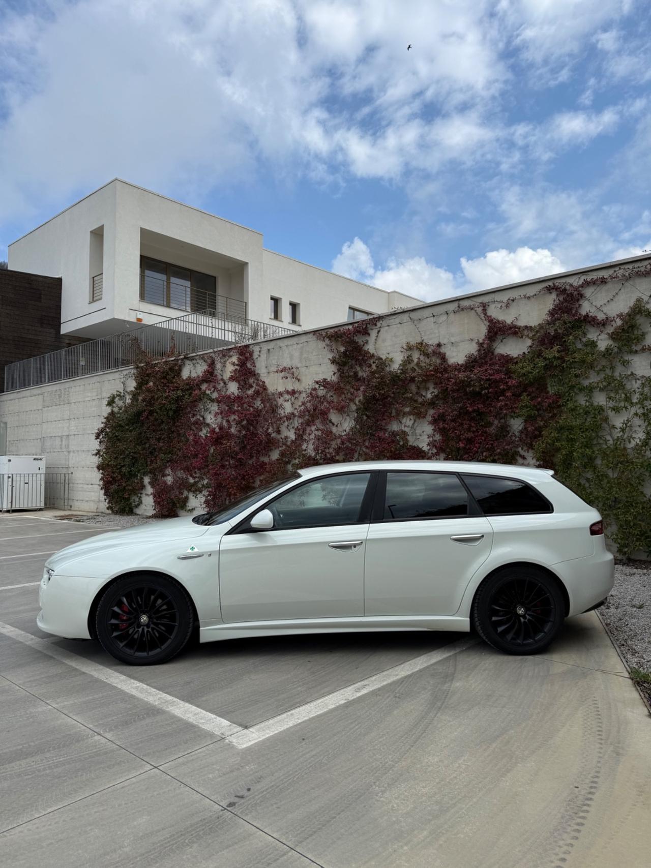 Alfa Romeo 159 Turismo internazionale 1750 TBI