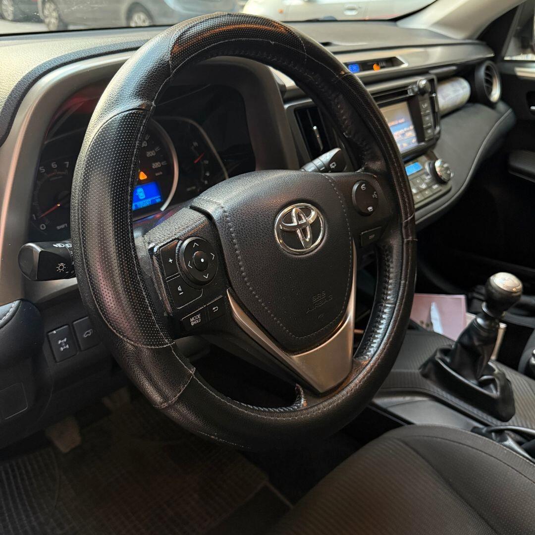 Toyota RAV 4 RAV4 2.0 D-4D 4WD Lounge