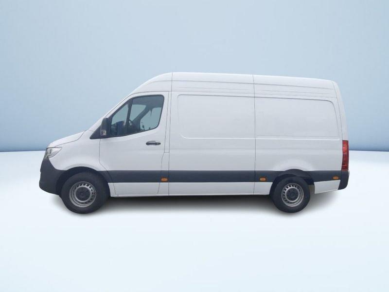 Mercedes-Benz Sprinter 311 CDI F 37/35