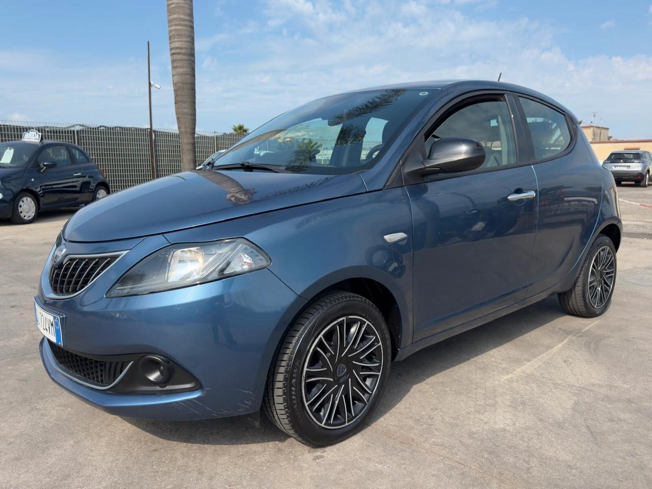Lancia Ypsilon Y Gold 1.0 FireFly 70cv S&S Hybrid 2022
