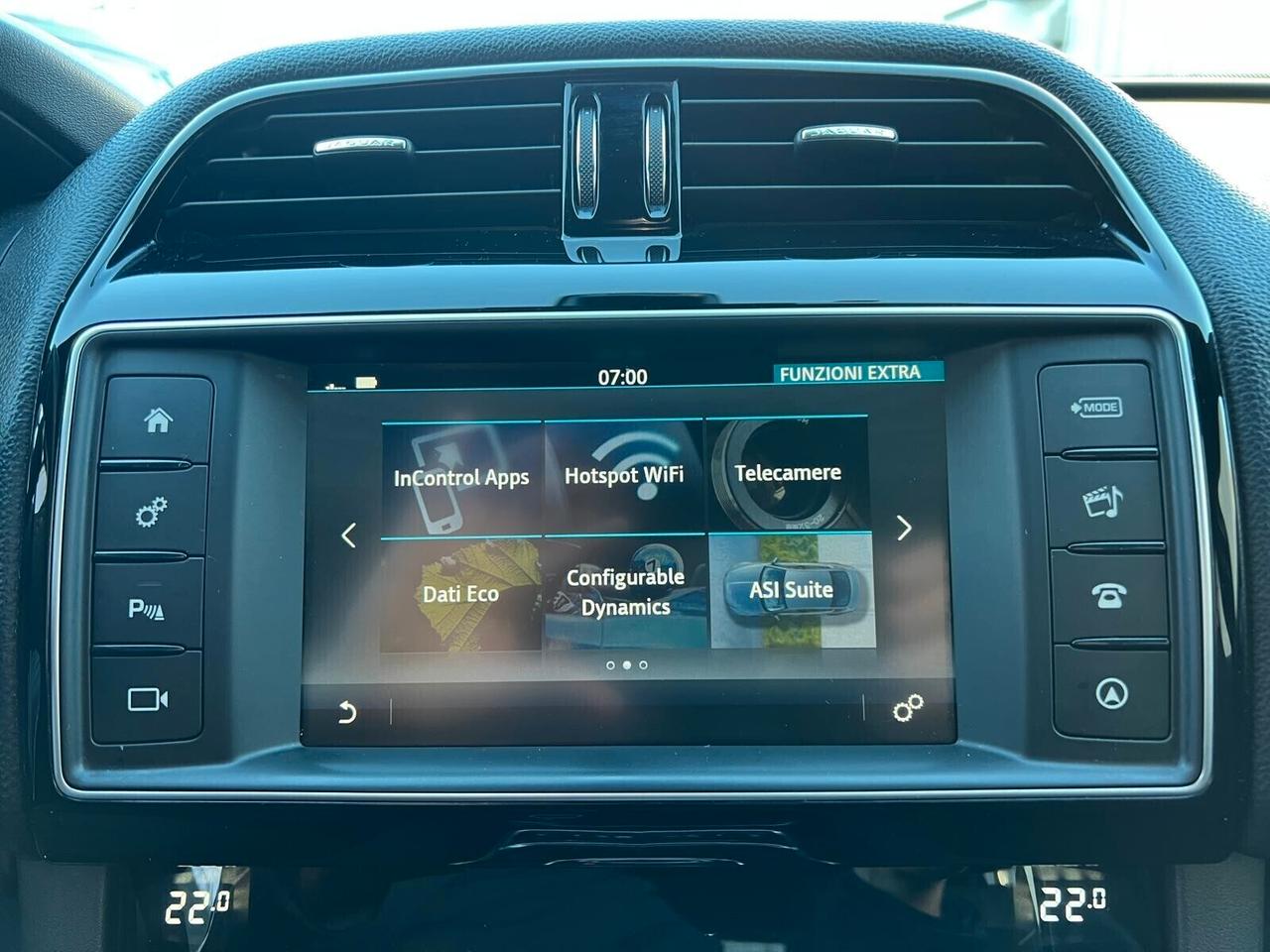 Jaguar F-Pace 2.0 D 180 CV AWD aut. R-Sport