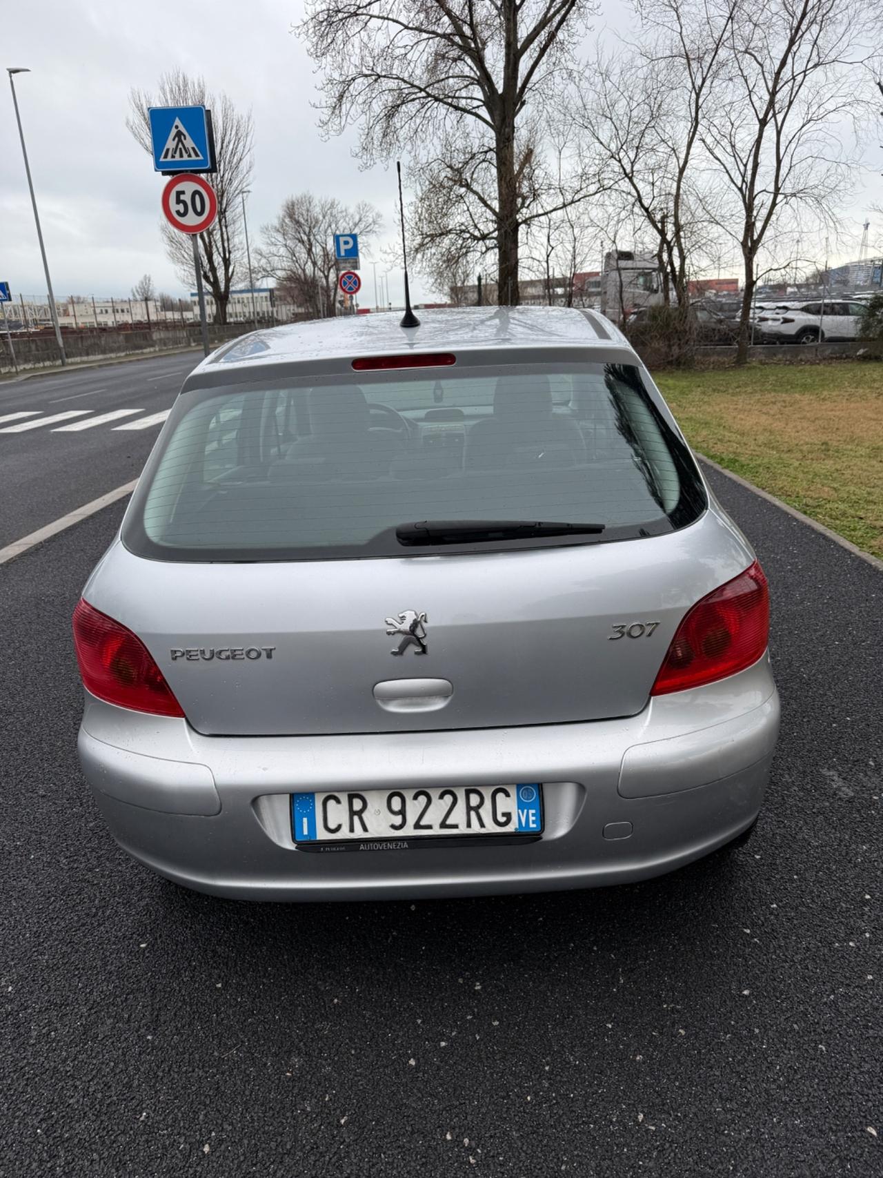 Peugeot 307 1.4 16V 5p. XR Plus