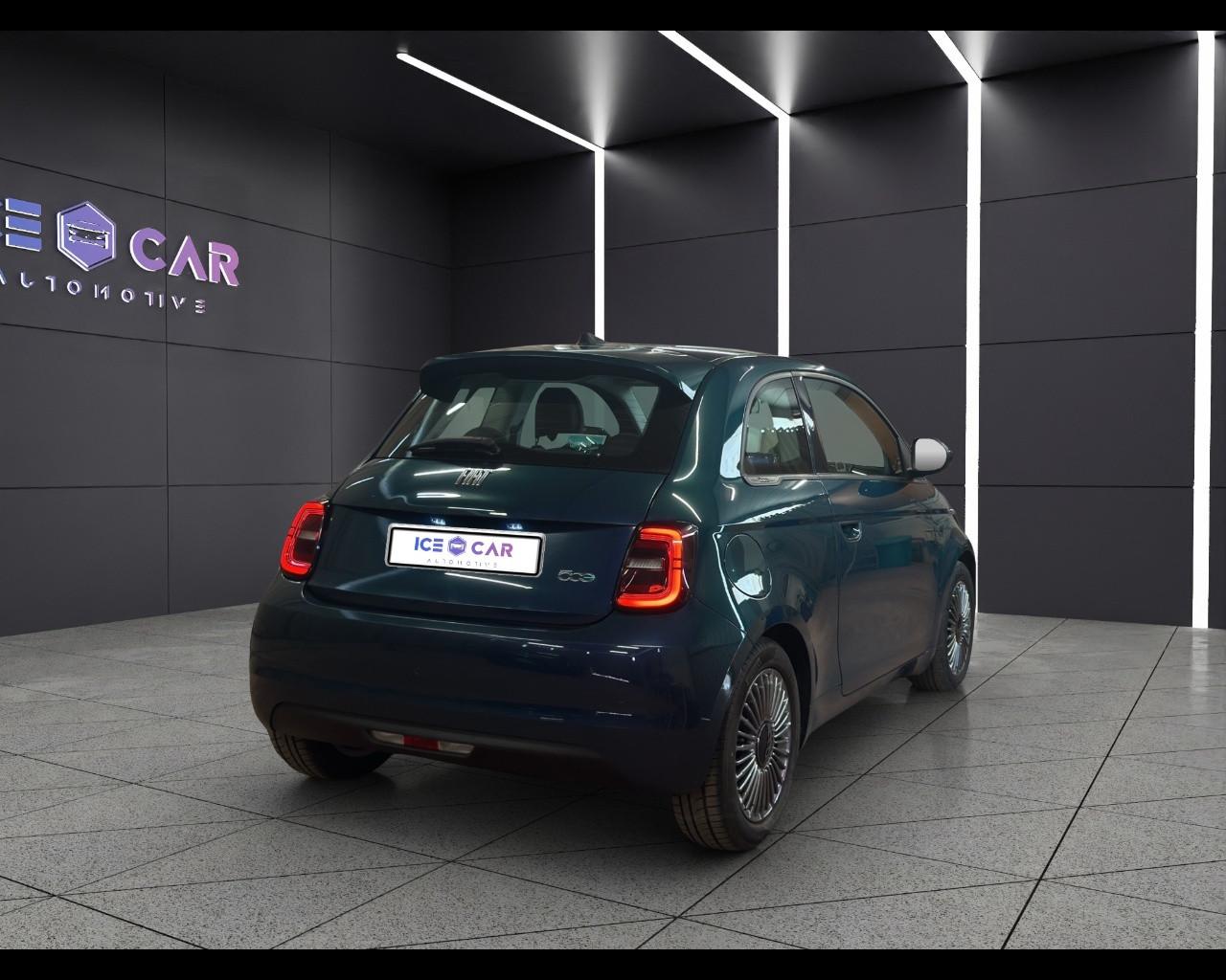 FIAT 500e - 500e Berlina 42 kWh Icon +