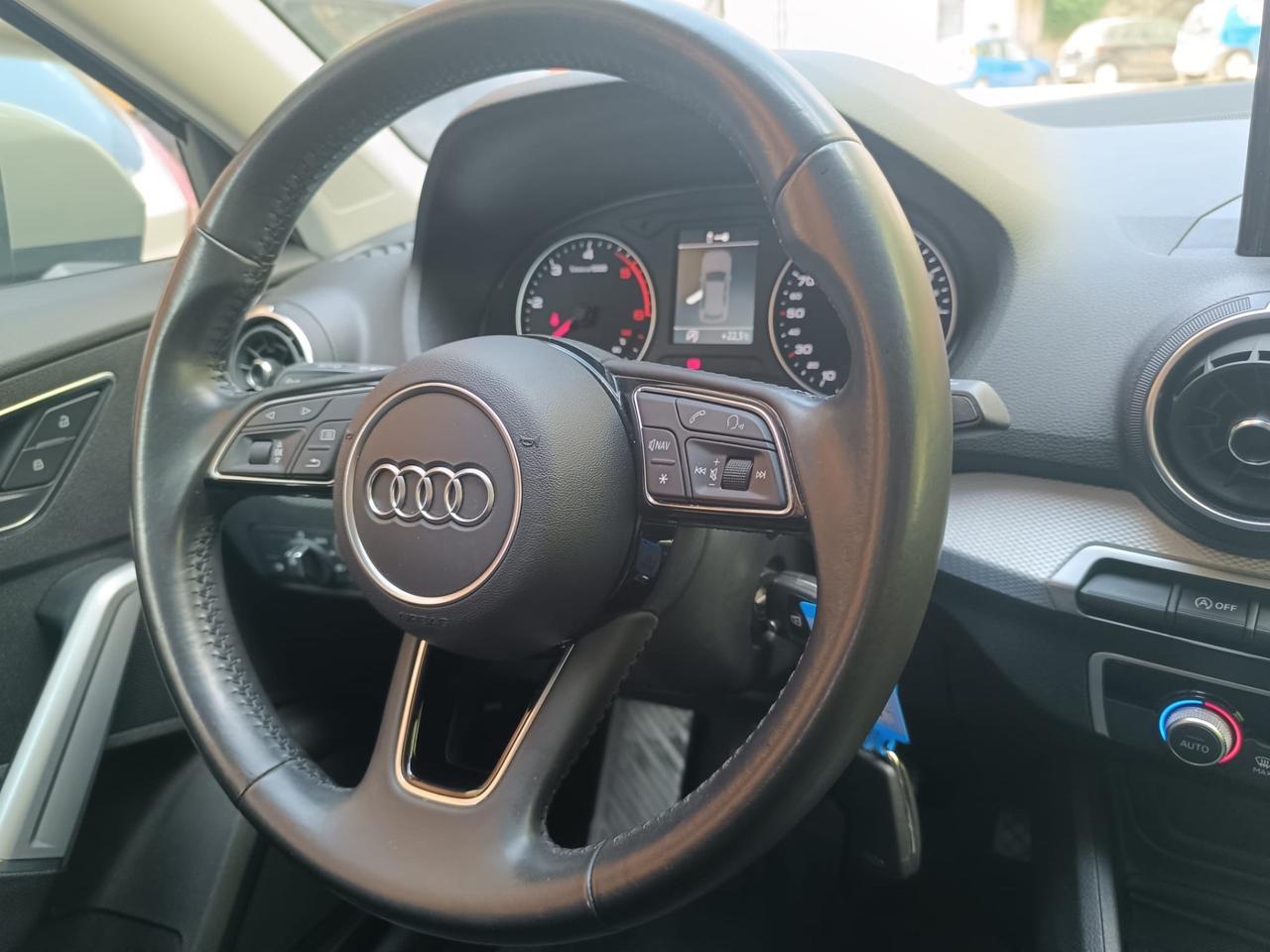 Audi Q2 30 TDI Business
