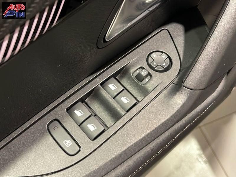 Peugeot 2008 2008 PureTech 100 S&S Allure Camera frontale