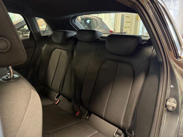 AUDI A3 SPORTBACK 30 g-tron S tronic S line edition