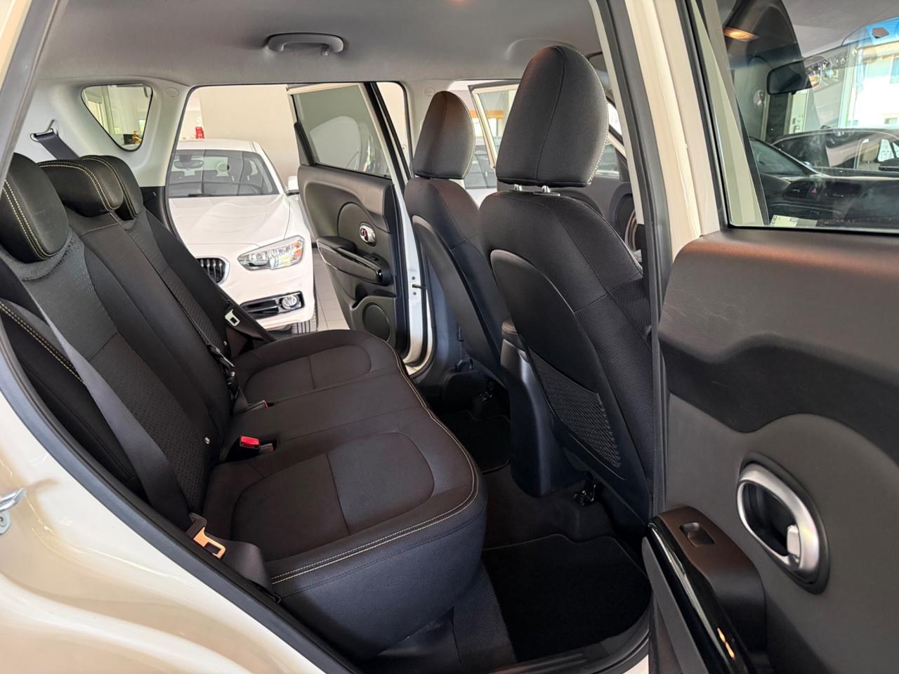 Kia Soul 1.6 crdi 16v Your 128cv AUTO ! NEOPATENTATI !!