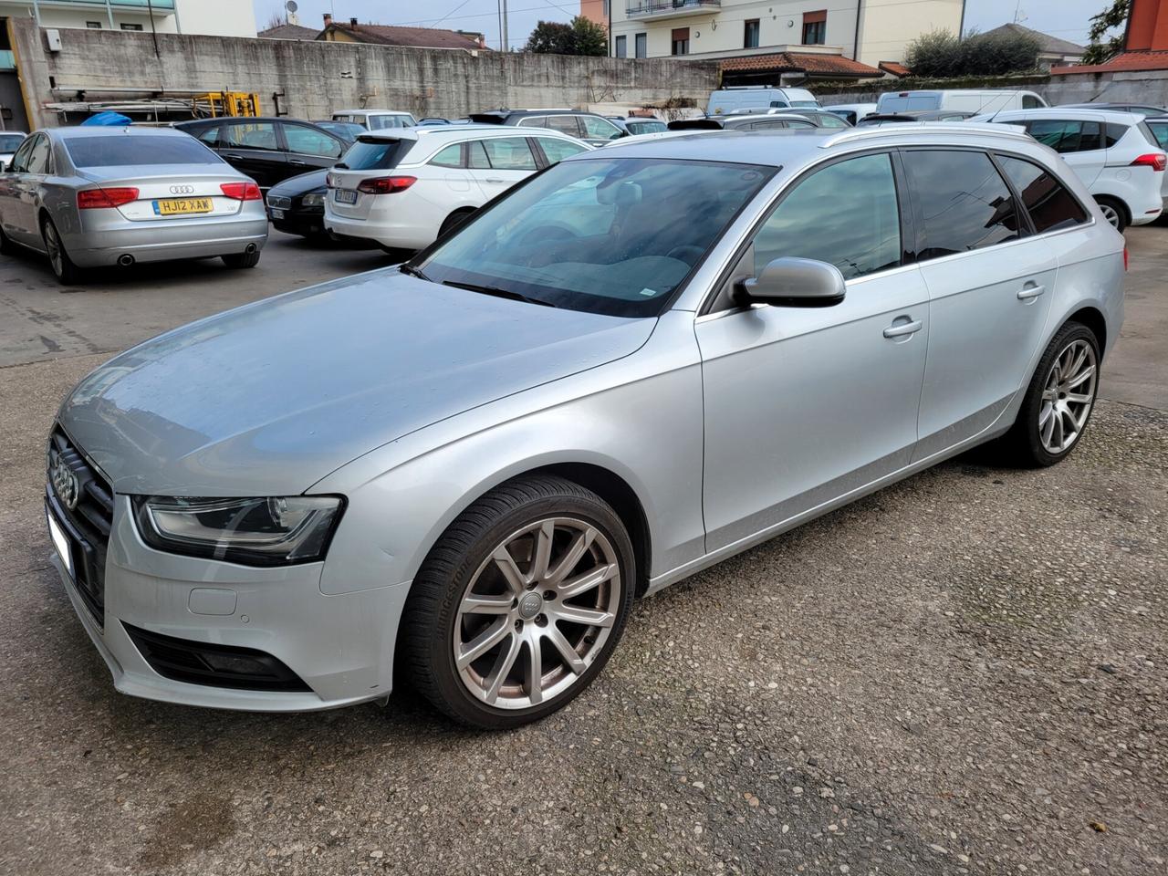 Audi A4 Avant 2.0 TDI 143CV Business Plus INIETTORI E POMPA GUASTI