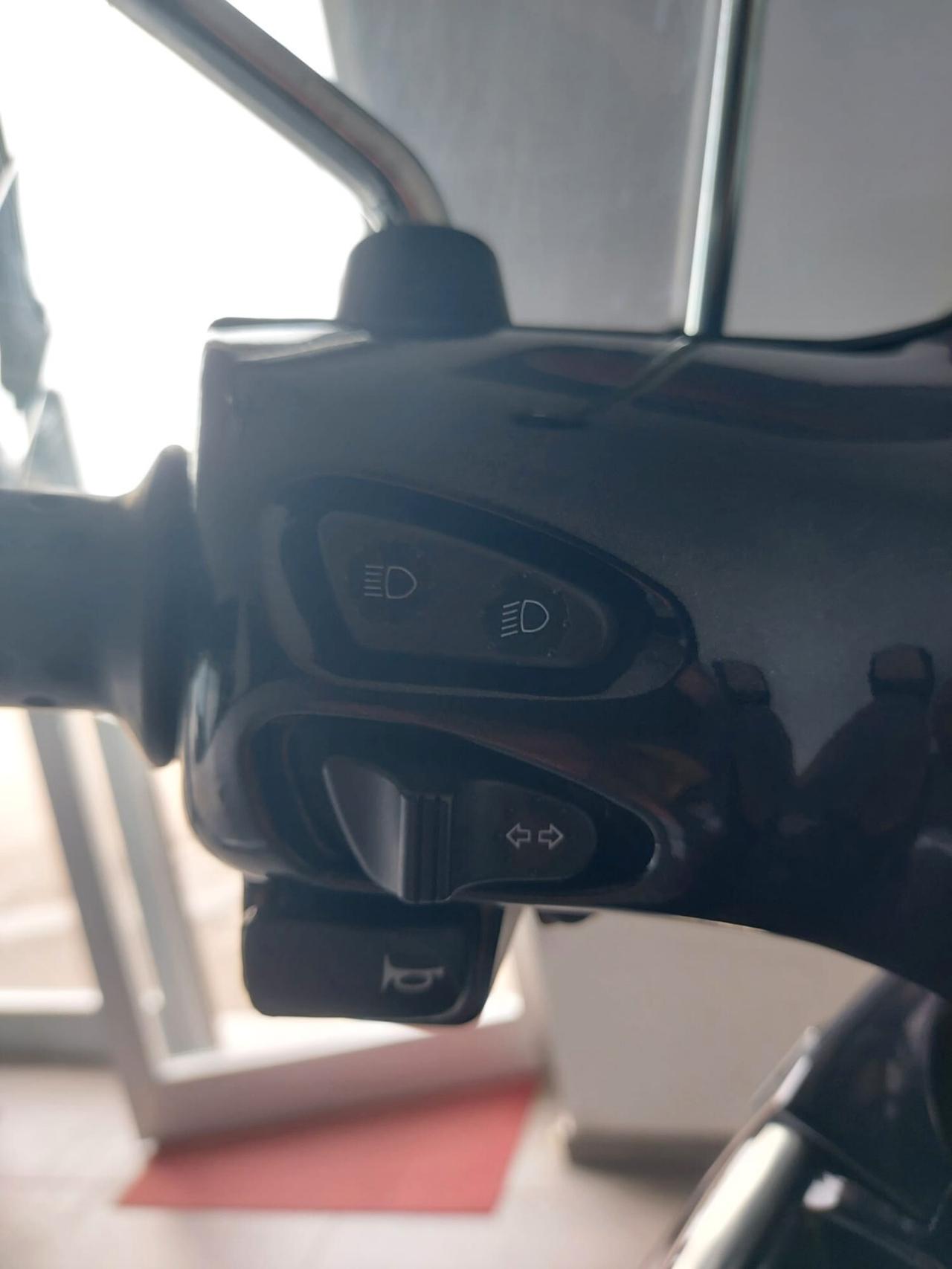 Piaggio Vespa 150 LX