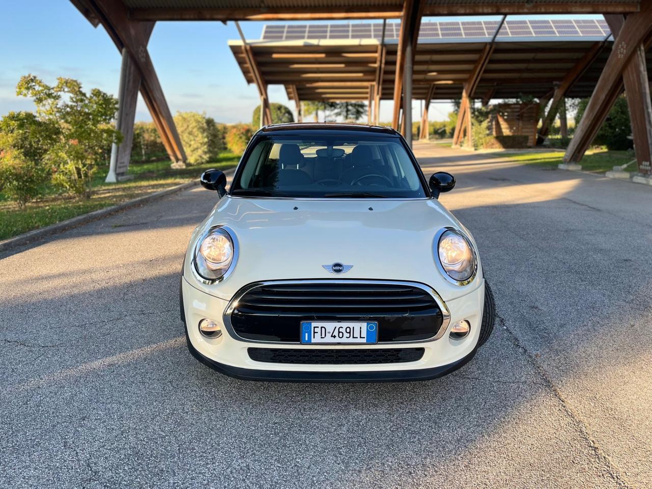 Mini 1.5 Cooper D 5 porte