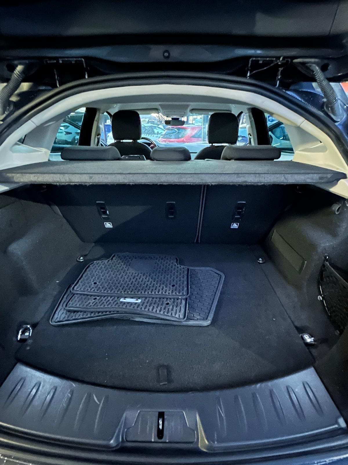 Jaguar E-Pace 2.0D 150 CV AWD aut. R-Dynamic HSE