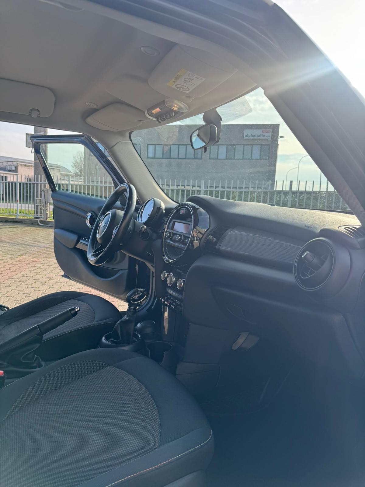 Mini 1.5 Cooper D Business XL