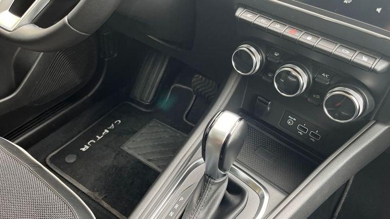 Renault Captur 1.6 E-Tech hybrid Intens 145cv auto 1.6 E-TECH Hybrid Intens Auto 145cv