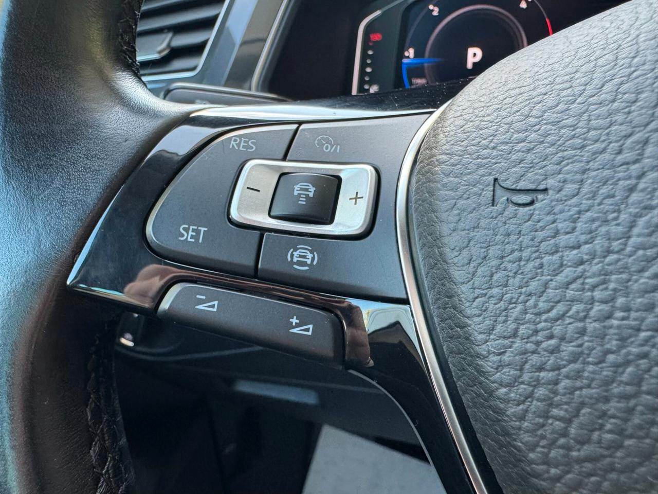 Volkswagen Tiguan 2.0 tdi R-Line 4motion 150cv dsg