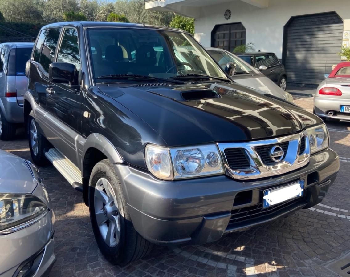 NISSAN Terrano II 3p 3.0 dit gancio traino 154 kw