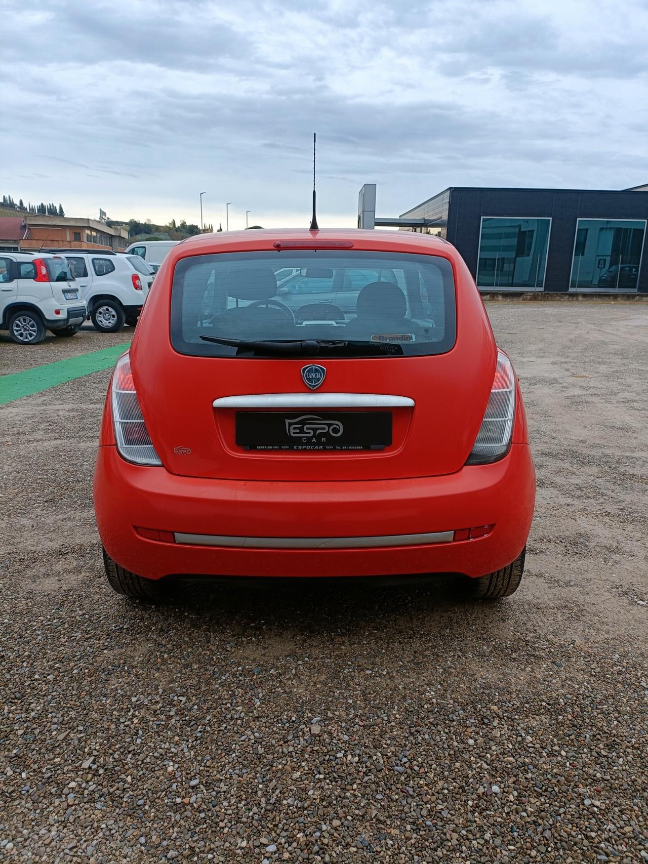 Lancia Ypsilon 1.2 Versus