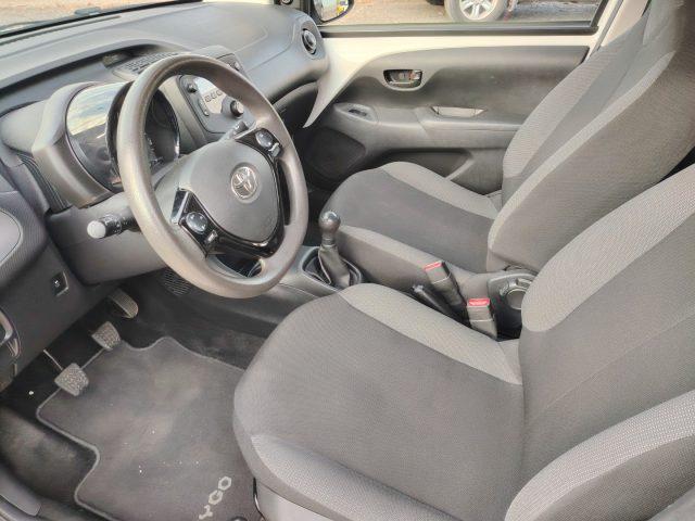 TOYOTA Aygo Connect 1.0 VVT-i 72CV 5 porte x-business light