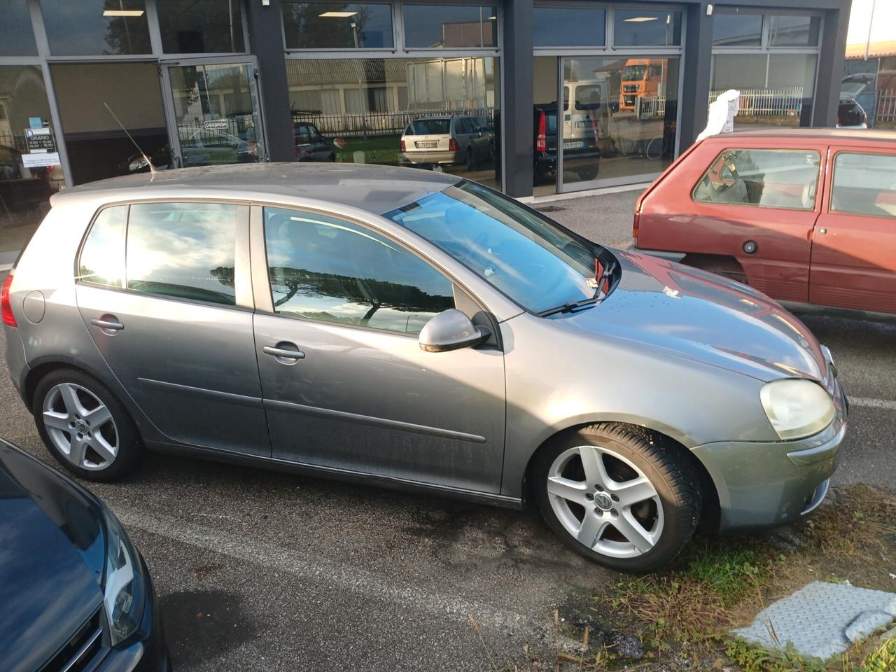 Volkswagen Golf 1.9 TDI DSG HAIRLINE MODEL.2008