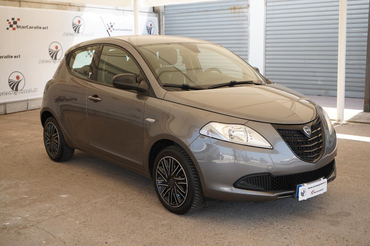 Lancia Ypsilon 1.2 69 CV GPL Gold