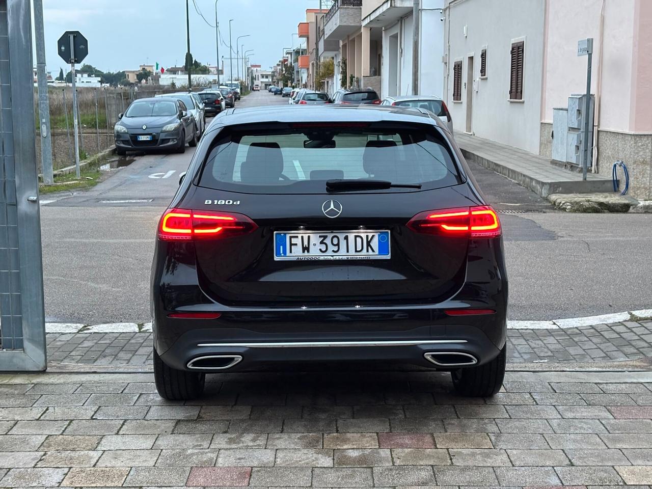 Mercedes B180d Sport LED- 2019