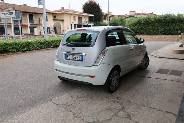 LANCIA Ypsilon 1.3 MJT 90CV Platino Automatica per NEOPATENTATI