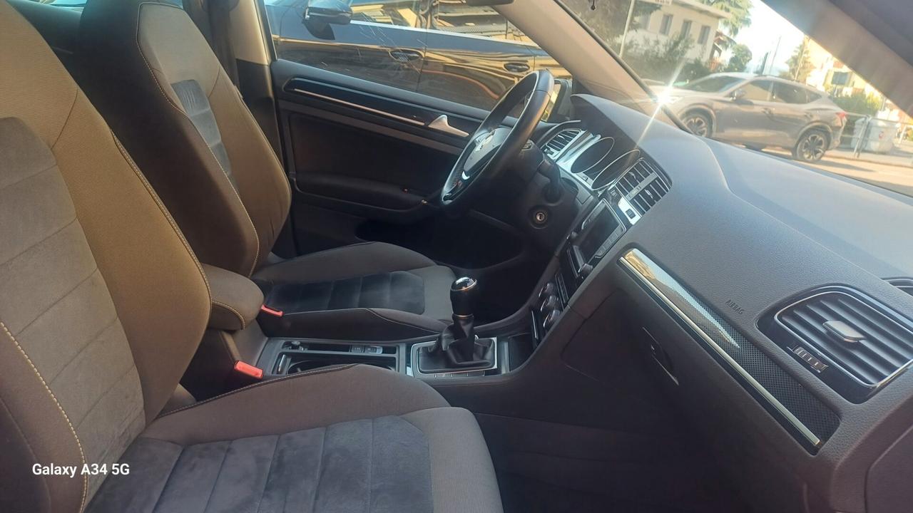Volkswagen Golf 2.0 TDI 5p. Executive BlueMotion Technology