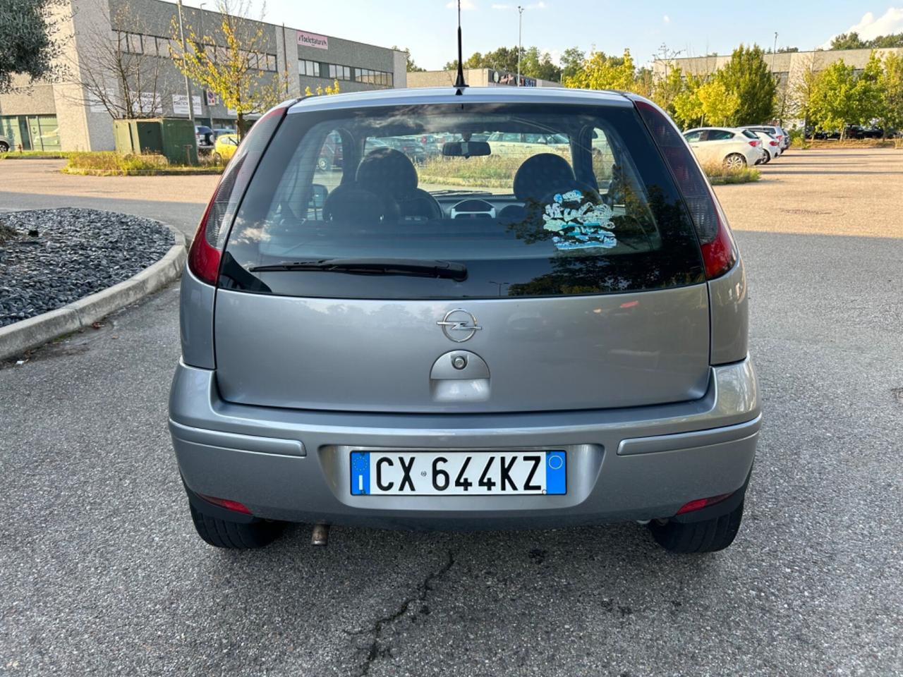 Opel Corsa 1.2 3 porte Sport