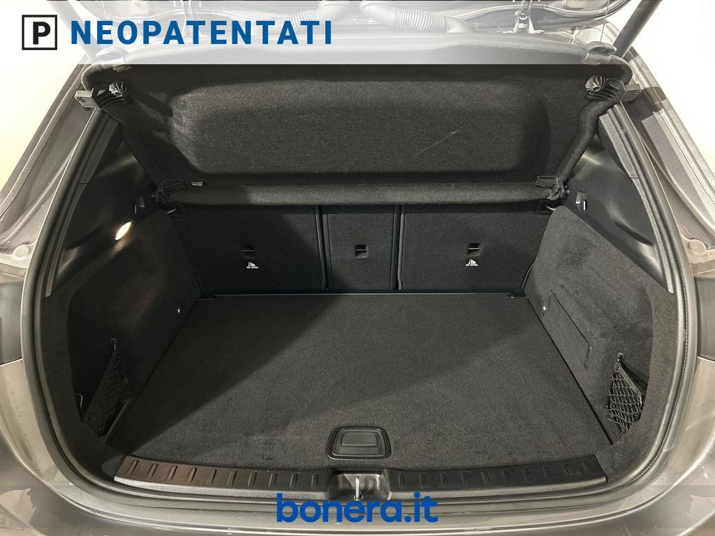 Mercedes GLA 180 180 D Progressive Advanced Plus 8G-DCT