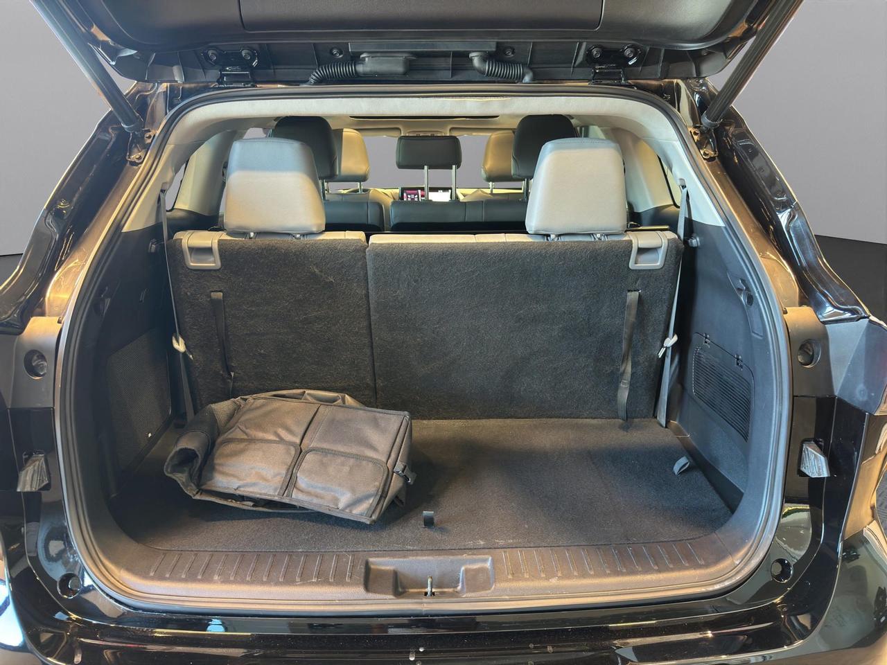 Toyota Highlander 2.5h Executive e-cvt
