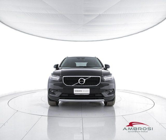 VOLVO XC40 T3 Momentum