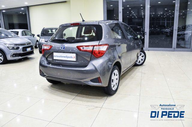 TOYOTA Yaris 1.5 Hybrid 5 porte Business