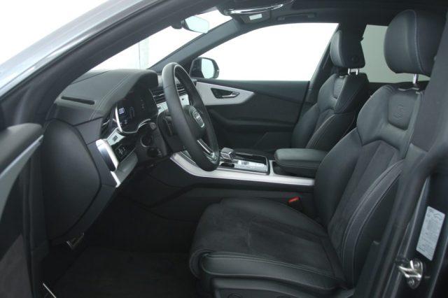 AUDI Q8 50 TDI 286 CV quattro S-line Black Edition