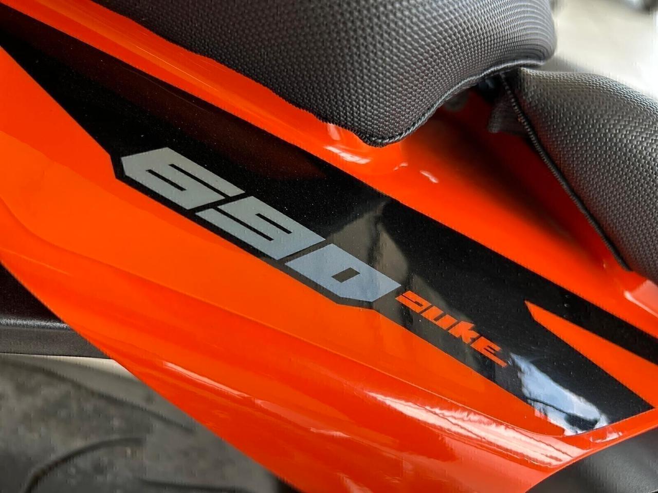 Ktm 690 Duke 73 cv ABS