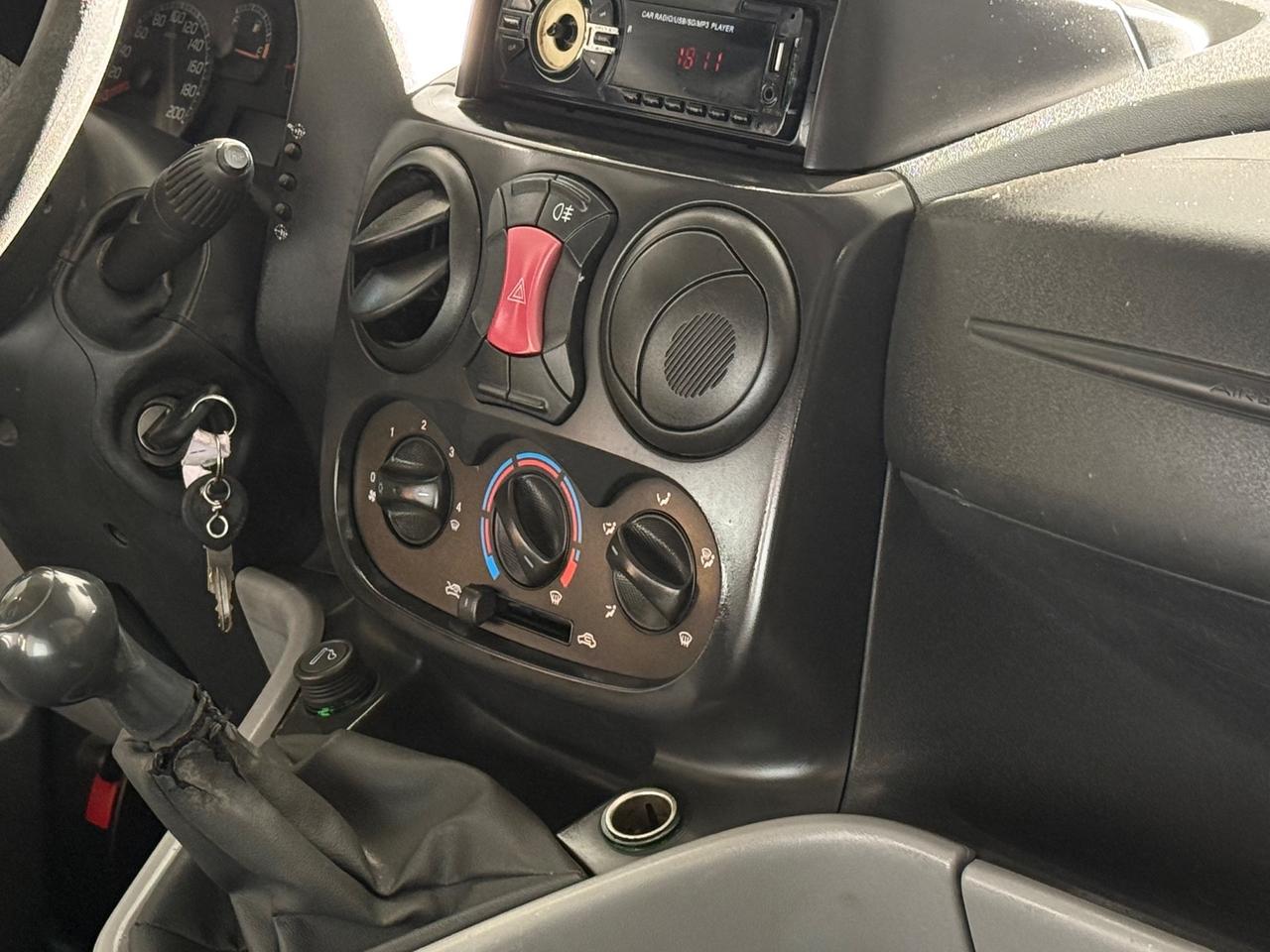 Fiat Doblo 1.3 MjT DIESEL PASSO LUNGO 2008