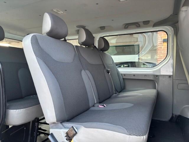 Opel Vivaro 29 2.0 CDTI PL-TA Furgone Vetrato Fap 9 posti lungo