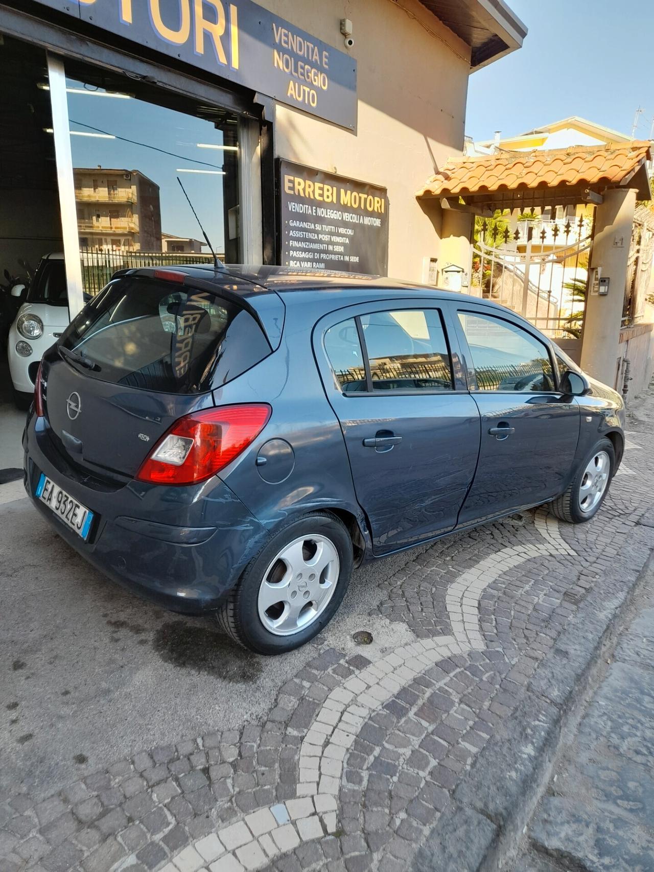 Opel Corsa 1200 GPL FINO AL 2030