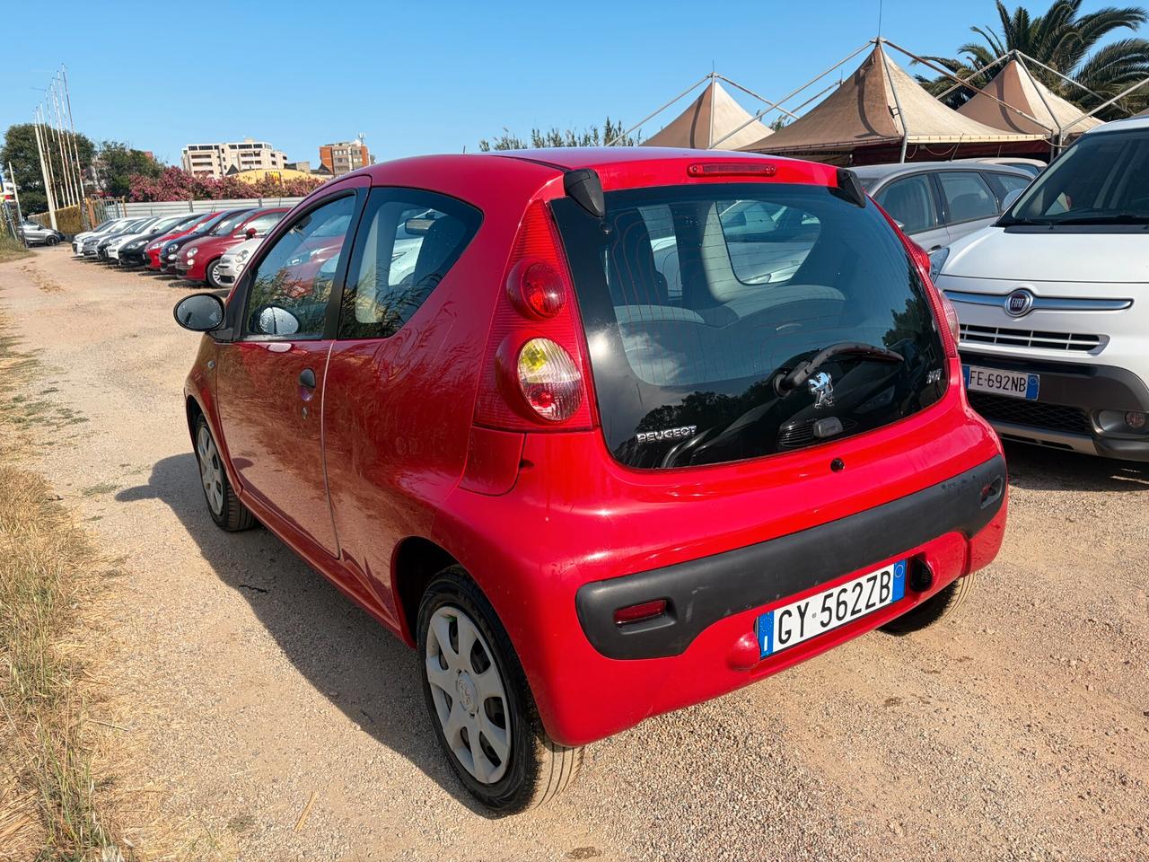 PEUGEOT 107 1.0 68CV 158.000KM ANNO 2011 ADATTA NEOPATENTATI