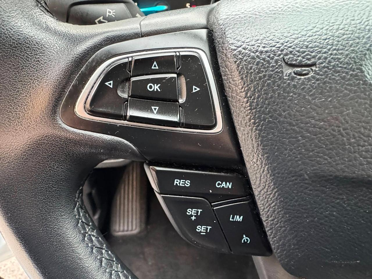 FORD KUGA 1.5 TDCI 120 CV. 2WD TITANIUM NAVI+RETROCAMERA