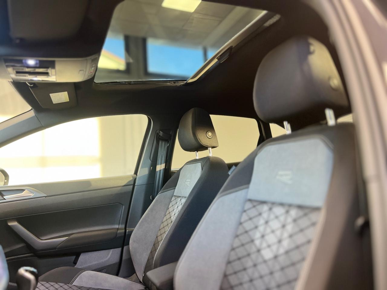 Volkswagen Taigo 1.0 TSI 115 CV R-Line Plus