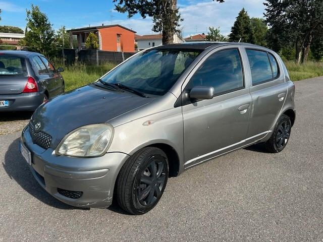 Toyota Yaris 1.0i 16V cat 5 porte