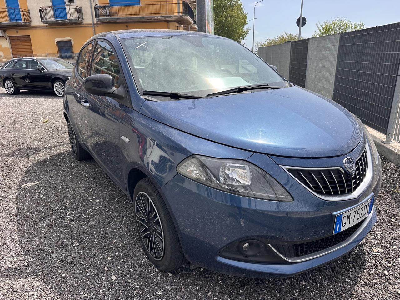 Lancia Ypsilon 1.0 FireFly 5 porte S&S Hybrid Ecochic Gold