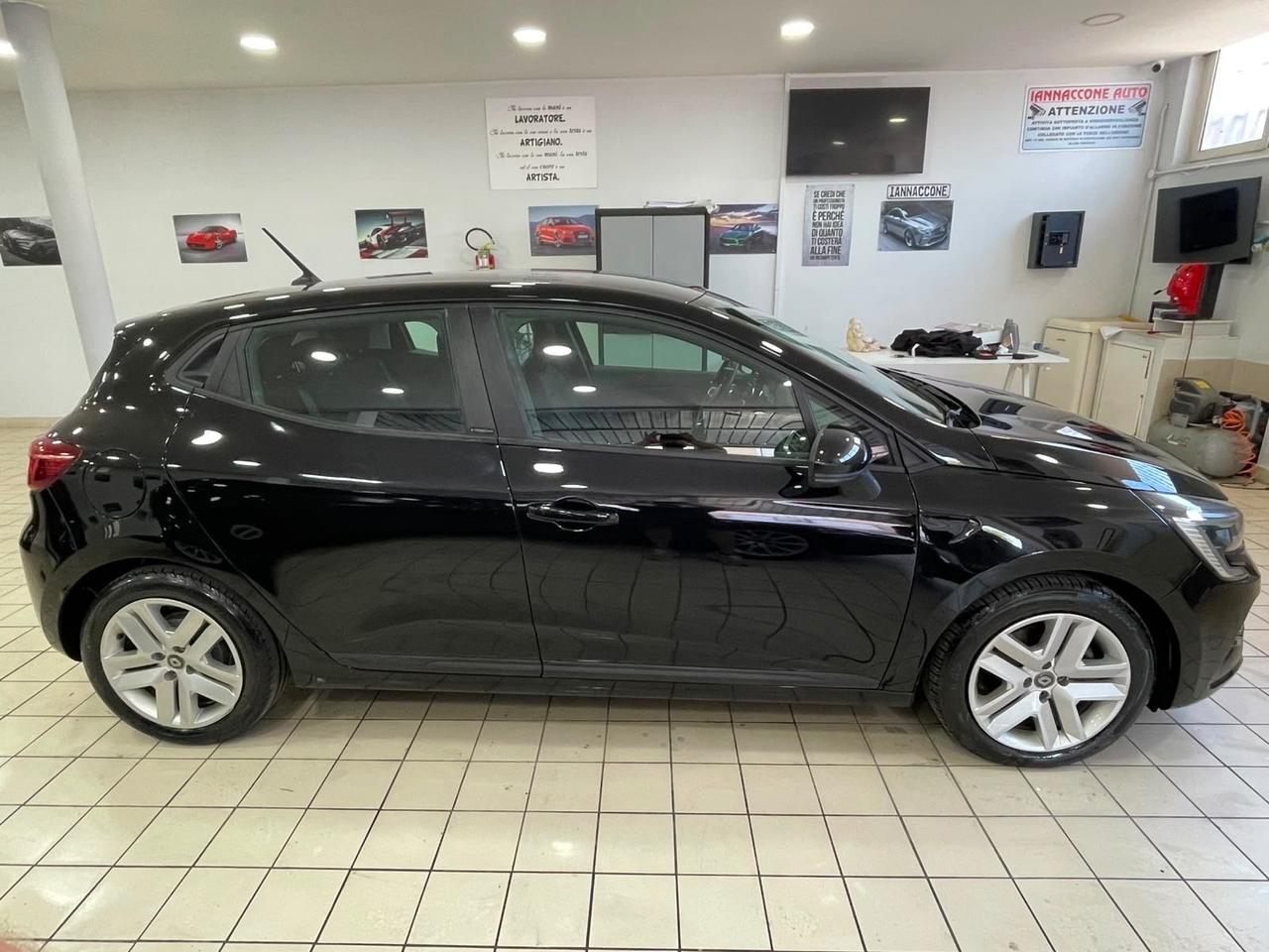 Renault Clio 2021 full hybrid initiale paris auto