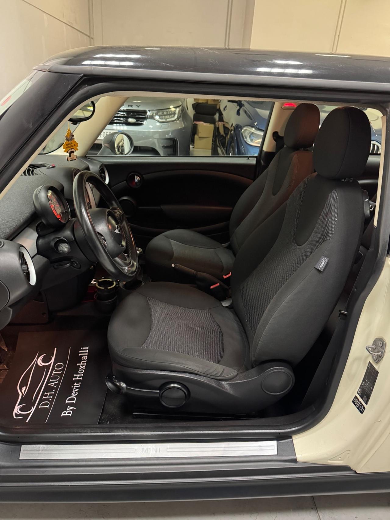 Mini 1.6 16V One (55kW)