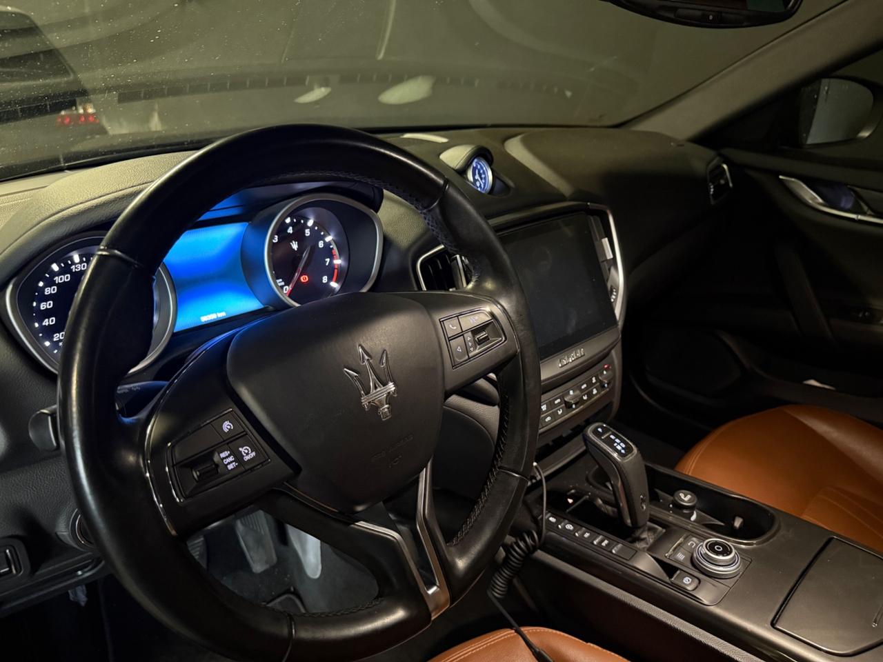 Maserati Ghibli V6 350cv