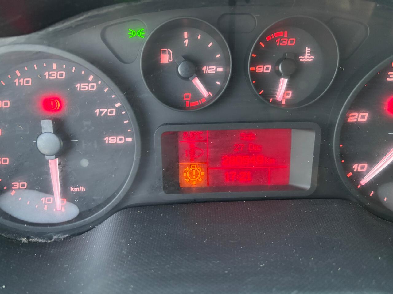 Iveco Daily 35S16 2.3 HPT PM Cabinato