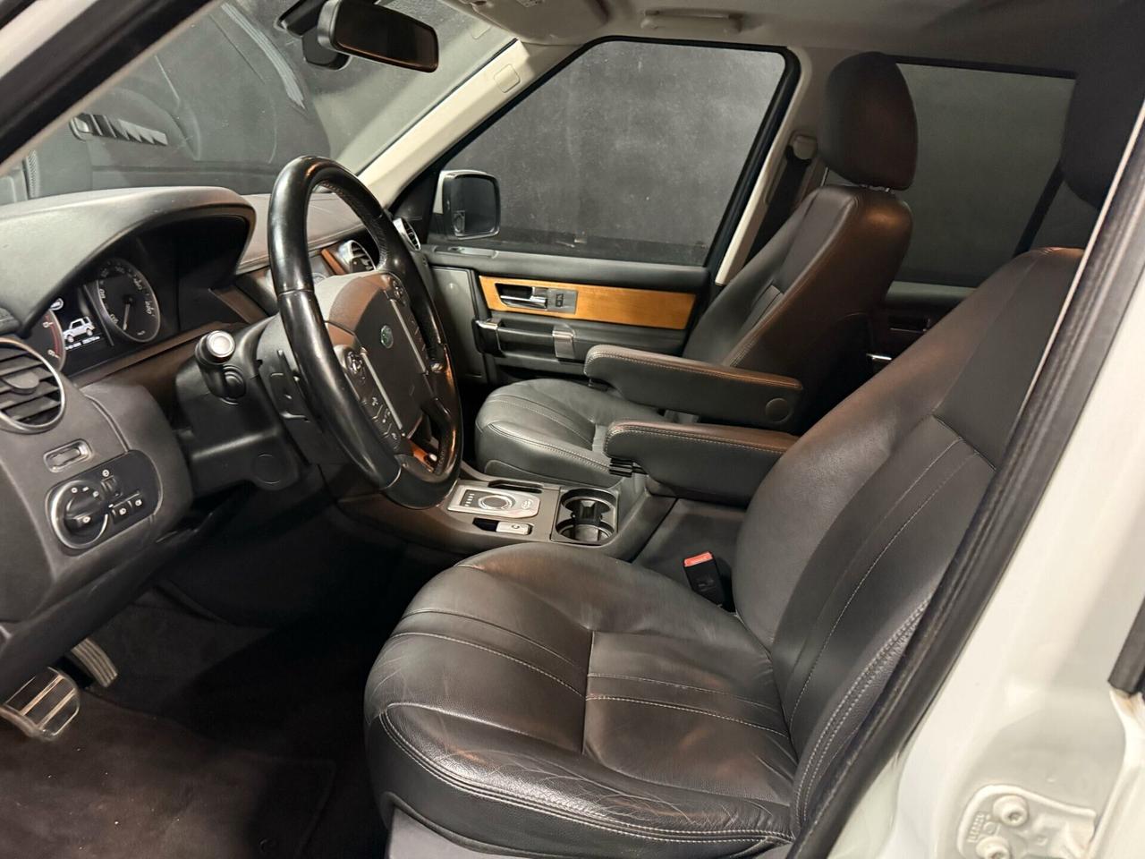 Land Rover Discovery 4 3.0 SDV6 HSE 7 posti